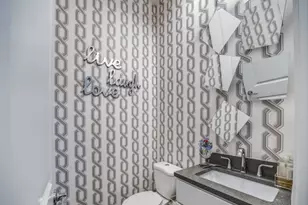 536 S Pearl Expy, Dallas, TX 75201 - Photo 15