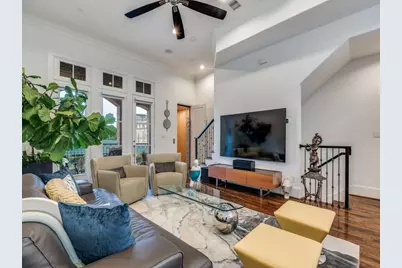 536 S Pearl Expressway, Dallas, TX 75201 - Photo 9