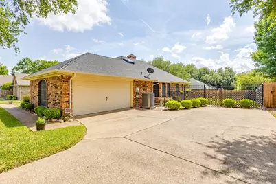 841 Sierra Vista Drive, Burleson, TX 76028 - Photo 5