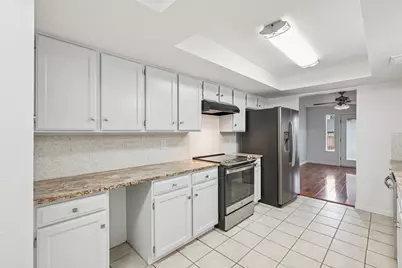 930 Shady Creek Lane, Bedford, TX 76021 - Photo 5