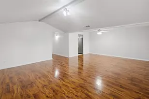 930 Shady Creek Ln, Bedford, TX 76021 - Photo 11