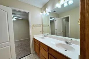 1097 Lytle Creek Dr, Abilene, TX 79602 - Photo 11