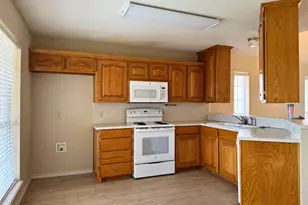 1097 Lytle Creek Dr, Abilene, TX 79602 - Photo 5
