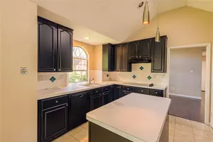 2109 Friar Ct, Flower Mound, TX 75028 - Photo 3