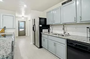 2358 Honeycomb Ct, Fort Worth, TX 76131 - Photo 7