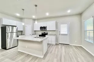 3501 E Renfro St, Burleson, TX 76028 - Photo 5