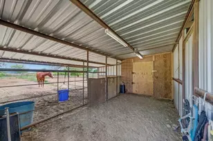 132 Crowley Ln, Mineral Wells, TX 76067 - Photo 37