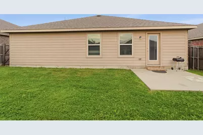 1003 Sapphire Drive, Princeton, TX 75407 - Photo 15