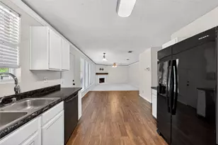 2412 Avalon Creek Way, McKinney, TX 75071 - Photo 11