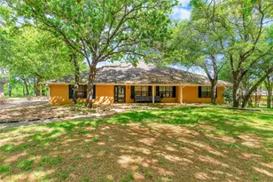 6212 Westover Dr, Granbury, TX 76049 - Photo 5