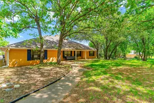 6212 Westover Dr, Granbury, TX 76049 - Photo 7