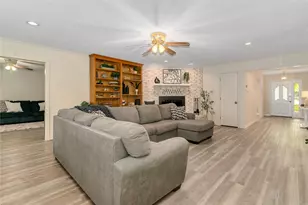 6212 Westover Dr, Granbury, TX 76049 - Photo 9