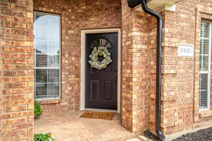 8601 Joshua Ct, North Richland Hills, TX 76182 - Photo 5