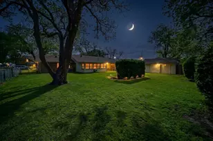 810 Hilltop Dr, Weatherford, TX 76086 - Photo 17