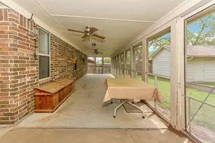 810 Hilltop Dr, Weatherford, TX 76086 - Photo 9