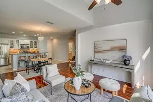 1020 Texas St, Fort Worth, TX 76102 - Photo 3