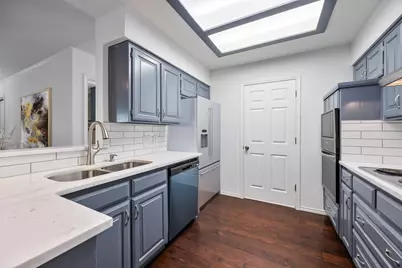 4905 Arborgate Drive, Arlington, TX 76017 - Photo 7