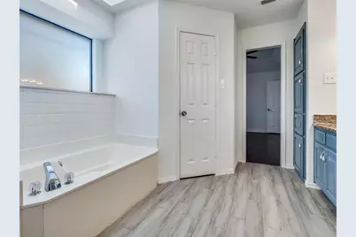 4905 Arborgate Drive, Arlington, TX 76017 - Photo 19