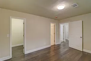 1245 Whispering Ct, Dallas, TX 75241 - Photo 13