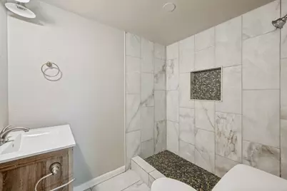 1913 San Antonio Street, Grand Prairie, TX 75051 - Photo 15