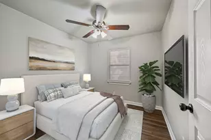 1913 San Antonio St, Grand Prairie, TX 75051 - Photo 7