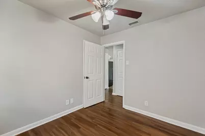 1913 San Antonio Street, Grand Prairie, TX 75051 - Photo 27