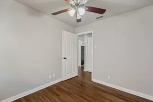 1913 San Antonio St, Grand Prairie, TX 75051 - Photo 27