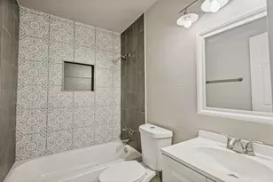 1913 San Antonio St, Grand Prairie, TX 75051 - Photo 31