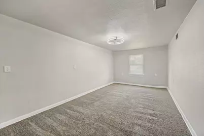 1913 San Antonio Street, Grand Prairie, TX 75051 - Photo 19
