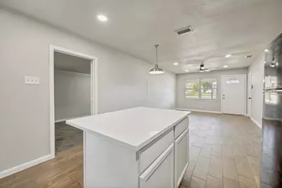 1913 San Antonio Street, Grand Prairie, TX 75051 - Photo 11