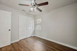 1913 San Antonio St, Grand Prairie, TX 75051 - Photo 23