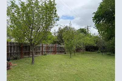 403 Avenue E Avenue, Valley Mills, TX 76689 - Photo 11