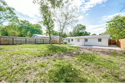 2605 Greenhurst Drive, Farmers Branch, TX 75234 - Photo 25