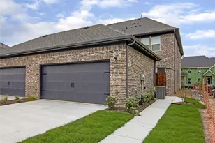 4536 English Maple Dr, Arlington, TX 76005 - Photo 25