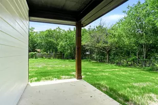 205 W Elm St, Alvarado, TX 76009 - Photo 15