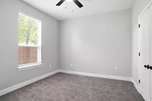 205 W Elm St, Alvarado, TX 76009 - Photo 11