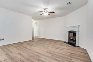 806 Brittany Dr, Anna, TX 75409 - Photo 3