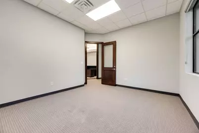 5052 Tennyson Parkway #100, Plano, TX 75024 - Photo 17