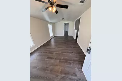 813 S Smith Street, Ennis, TX 75119 - Photo 13
