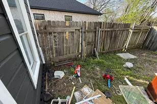 813 S Smith St, Ennis, TX 75119 - Photo 25