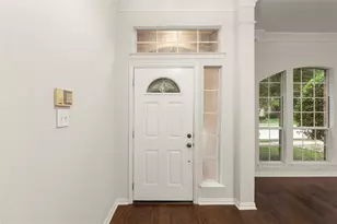 8513 Mill Creek Rd, Irving, TX 75063 - Photo 5
