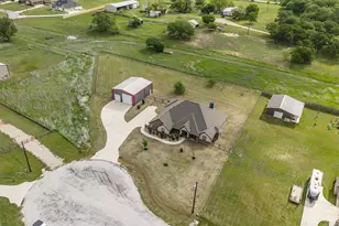 112 Knob Ct, Springtown, TX 76082 - Photo 5
