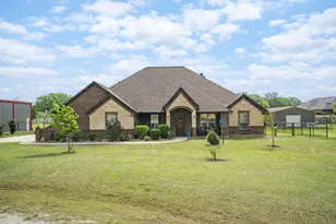 112 Knob Ct, Springtown, TX 76082 - Photo 3