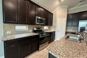 14608 Viking Ln, Fort Worth, TX 76052 - Photo 5