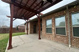 14608 Viking Ln, Fort Worth, TX 76052 - Photo 13