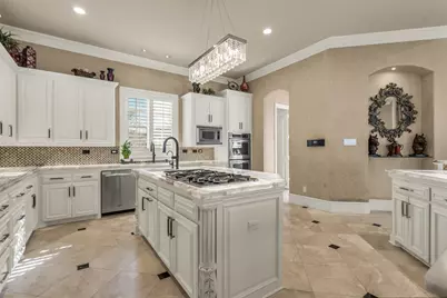 8600 Riviera Court, Flower Mound, TX 75022 - Photo 5