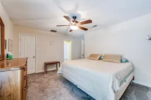 8421 Parkdale Dr, North Richland Hills, TX 76182 - Photo 15