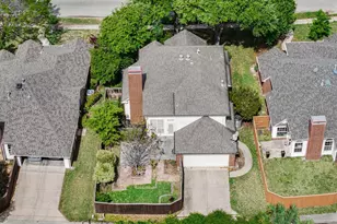 337 Touchdown Dr, Irving, TX 75063 - Photo 35