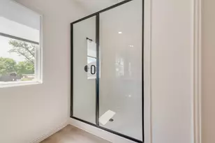 6904 Gorman Fls Trl, Dallas, TX 75228 - Photo 15