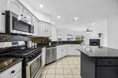 9737 Old Field Drive, McKinney, TX 75072 - Photo 9